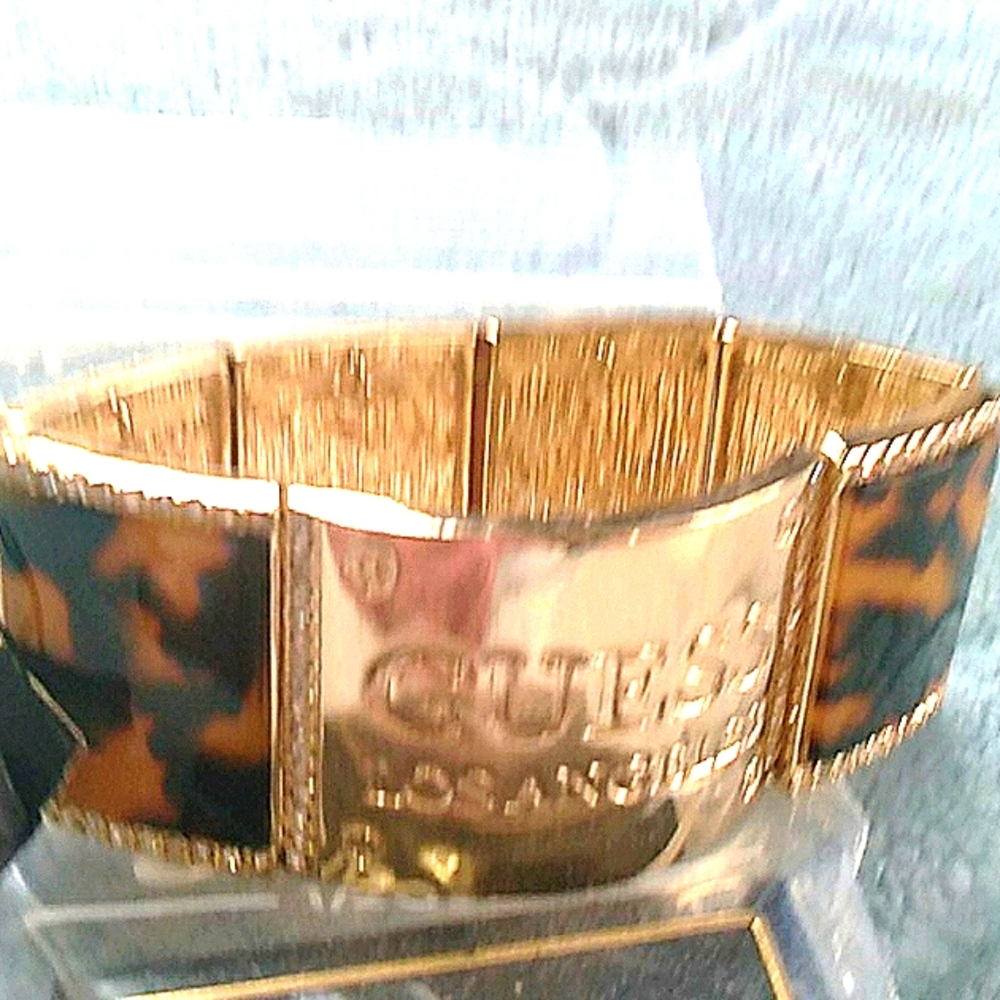 Guess Los Angeles Cuff Bracelet NWT